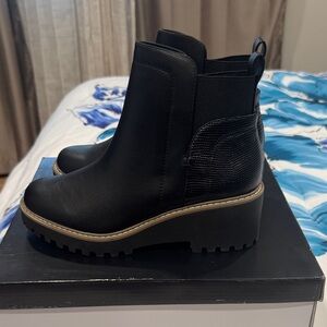 Dolce Vita Black Ankle Boots with Textured Detail